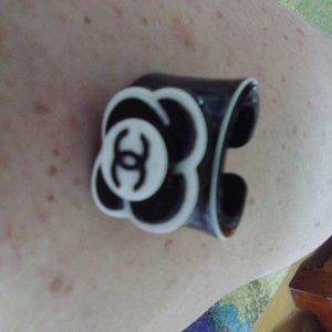 Chanel ring.no trade mark